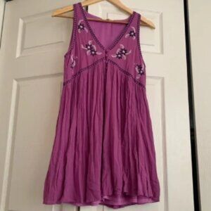 Entro boho embroidered lilac mini dress